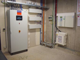 Schaltschrank der bösch Gebäudeleittechnik. | © bösch - heizung, klima, lüftung
