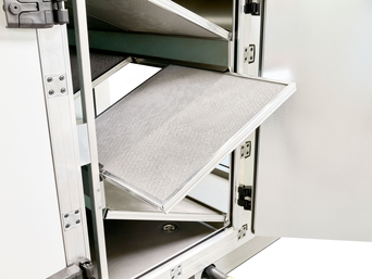 Der Alugestrickfilter (Fettfangfilter) entzieht der Luft die Fettpartikel, reinigt so die Luft und schützt das Gerät vor Verschmutzungen. | © bösch - heizung.klima.lüftung