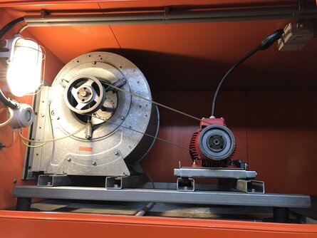 Die einstufigen Ventilatoren von 1997 wurden durch energiesparende EC-Ventilatoren ersetzt. | © bösch heizung.klima.lüftung