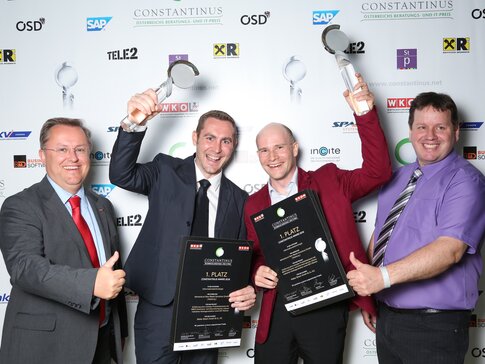 Constantinus Award (v.l.n.r.: Dr. Wolfgang Reiger, CSE, UBIT-Fachgruppenobmann, Jürgen Lung von Walter Bösch, Christian Fasching von elements und Peter Lieber von Sparx Systems)