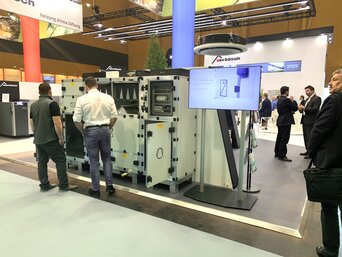 Mit der optima complete stellt bösch auf der Energiesparmesse Wels ein kostengünstiges Standard-RLT-Gerät vor. | © bösch heizung.klima.lüftung