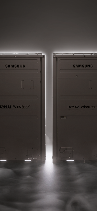 Zwei Samsung DVM S2 WindFree Außengeräte in dunkler Produktinszenierung mit Licht und Nebel.