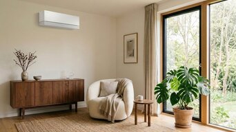 Wohnzimmer mit weißer Samsung Klimaanlage