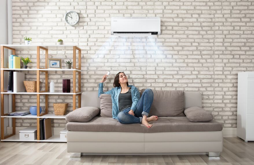Samsung Split Klimaanlage in einem Wohnzimmer | © Samsung/SamCool GmbH